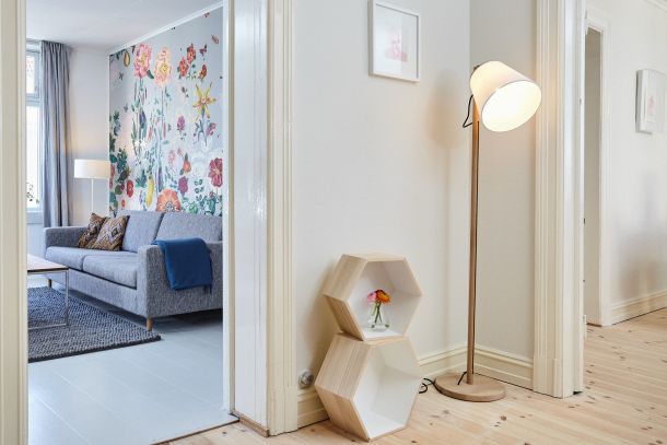 interijer tapete rasvjeta kreveti