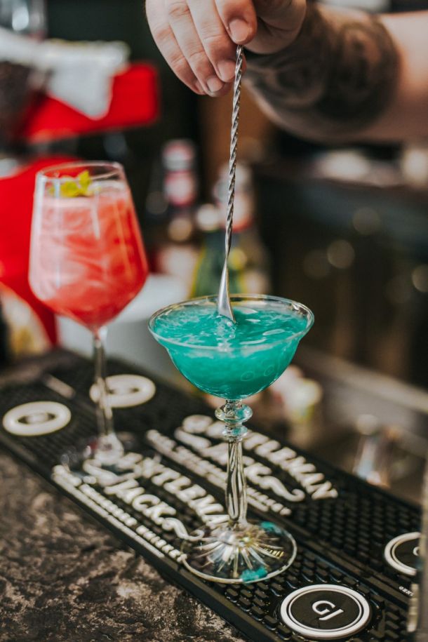 coctail koktel Glitter Tom Collines i Gimlet
