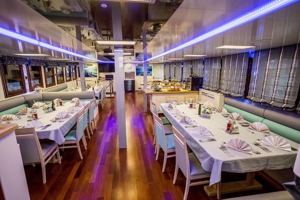 restoran jahte broda paradise