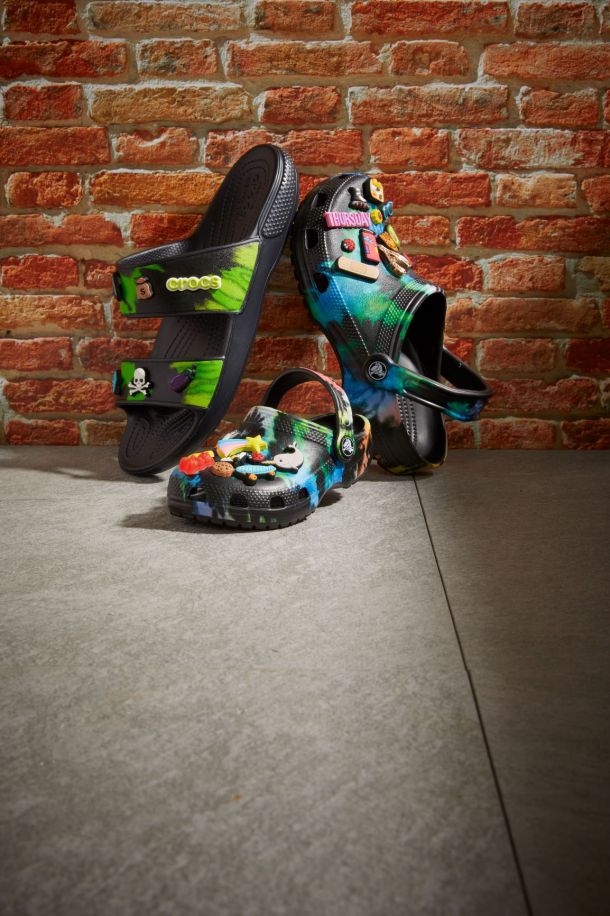 tie-dye-clog-3