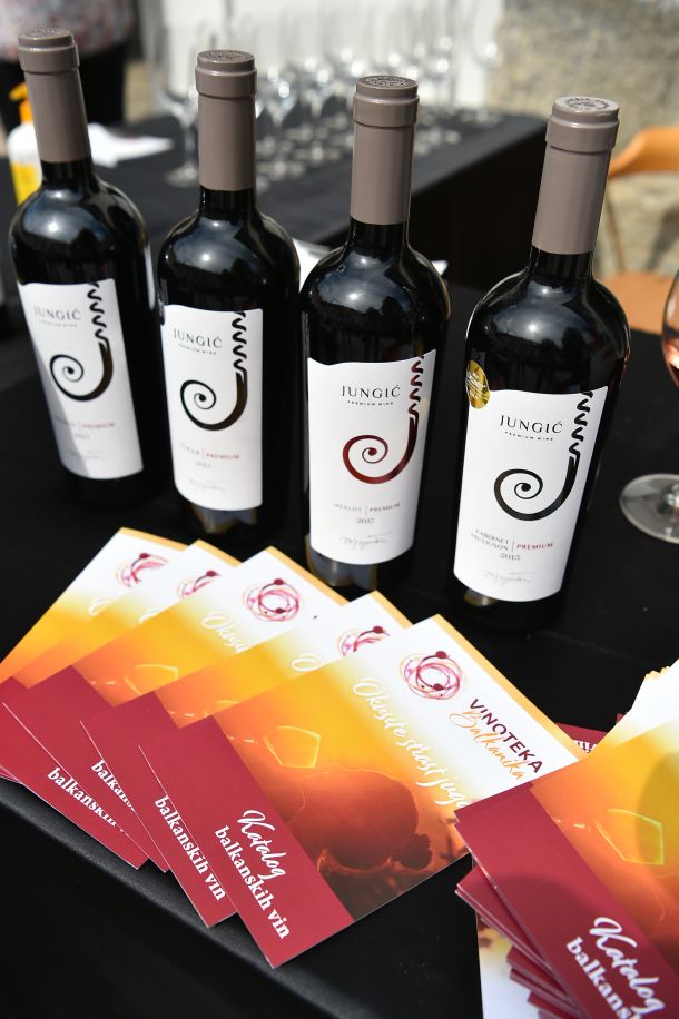 vino jungic decanter 2021