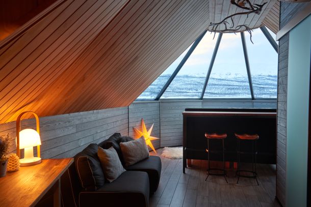 arctic-land-adventure-glass
