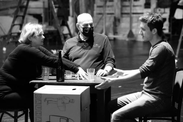 predstava-povijest-pcela-1