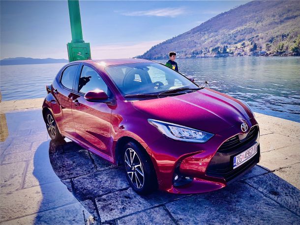 yaris sport model