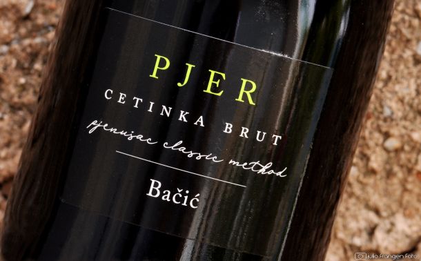 Vina Bačić Pjer pjenusac korcula
