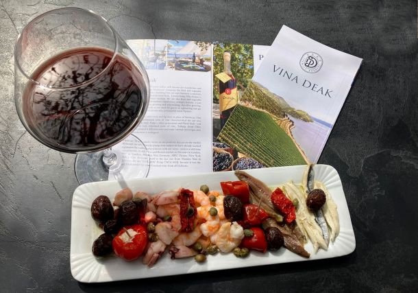 vino plavac mali Deak vinarija