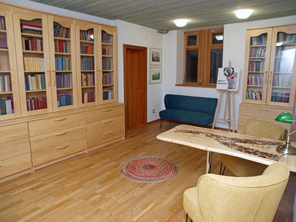 03-biblioteka-steiner
