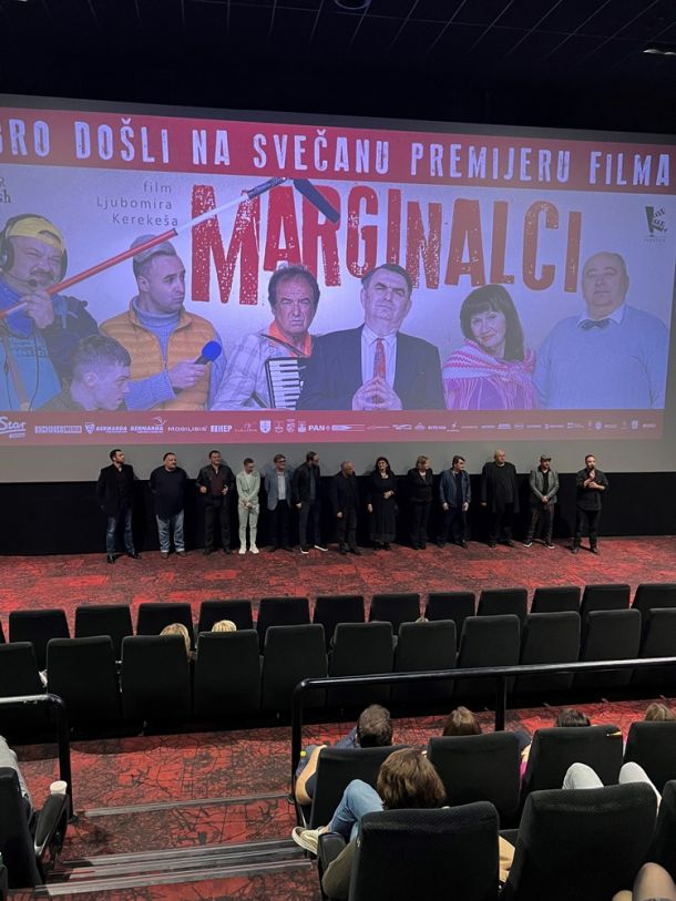 marginalci-premjera-1
