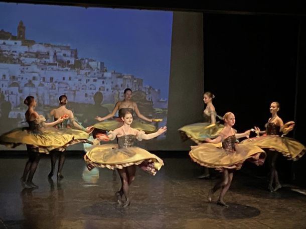 kazaliste predstava put oko svijeta