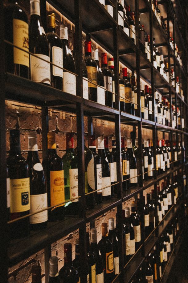 butelje vina vinski vinoteka