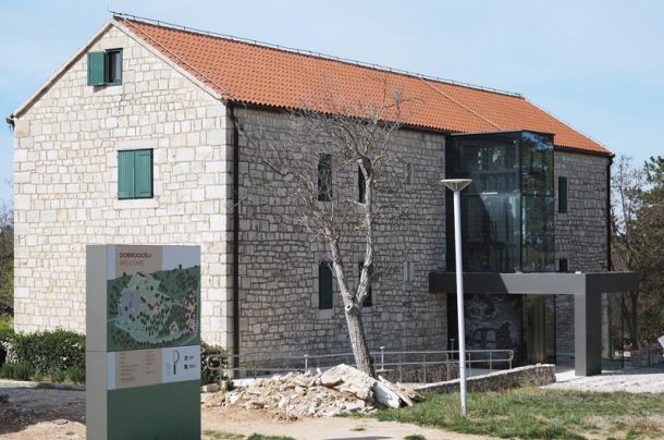 sibenik-posjet-turisti-2