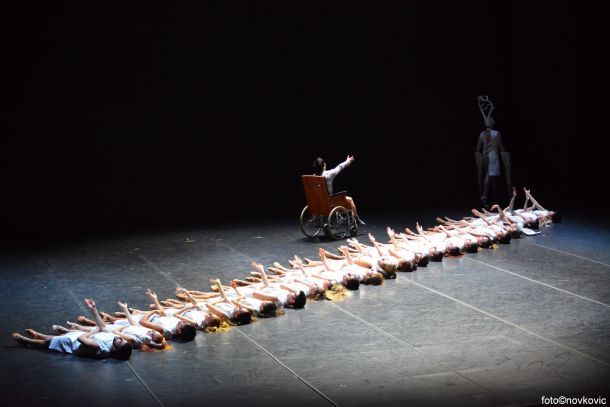 scenografija predstave ibsen