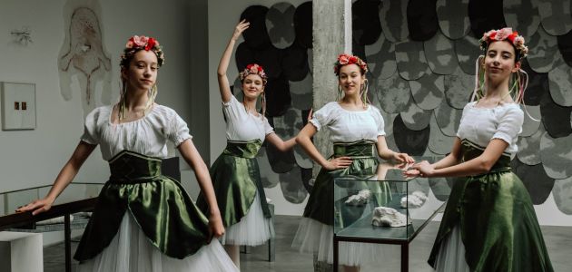 Kazališna čarolija u začaranoj šumi za dane otvorenog grada