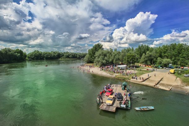 007-kriznica