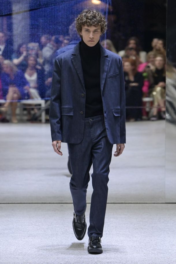 c-a-aw23-08