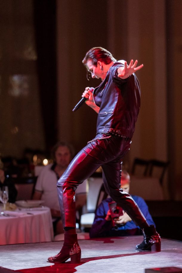 mint-cabaret-dinner-show-1