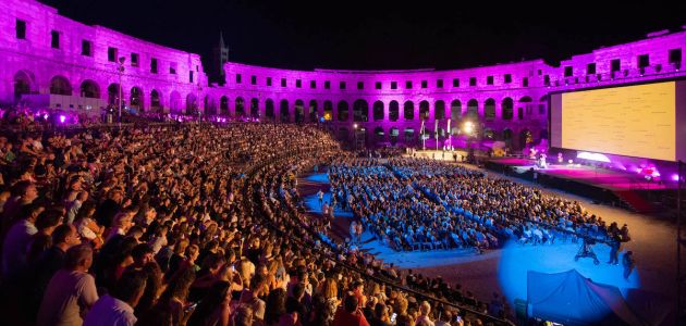 Više od 5.500 ljudi jednoglasno otvorilo jubilarni Pulski filmski festival