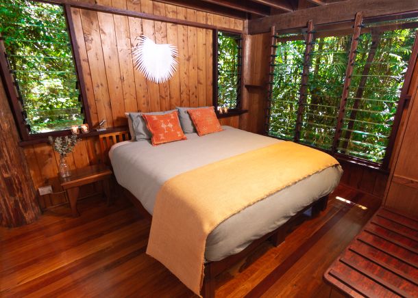03-the-canopy-rainforest-treehouses