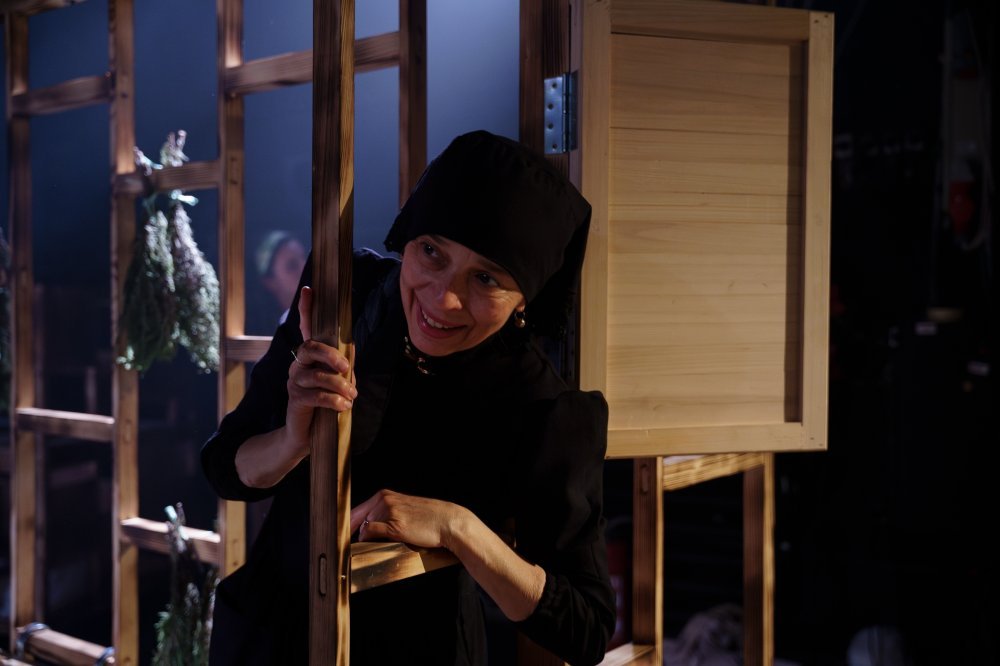 alma prica predstava bestije