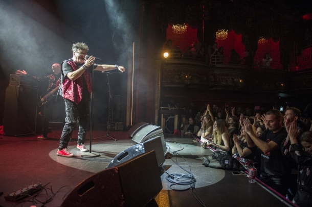 crvena-jabuka-koncert-london-2