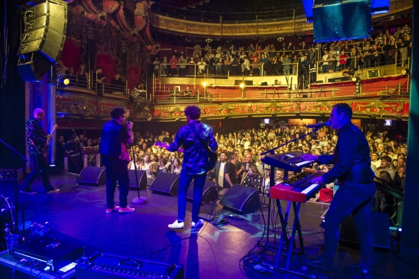 crvena-jabuka-koncert-london-3