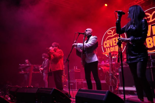 crvena-jabuka-koncert-split-3