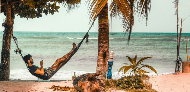 Kako se što više odmaknuti od mobitela i potpuno opustiti  – digitelni detox na godišnjem odmoru