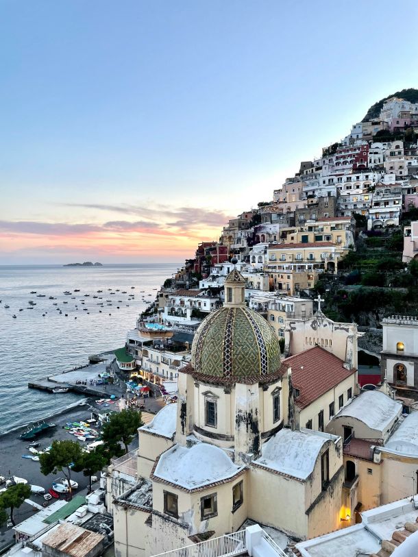 putovanje ljetovanje italija positano crkva