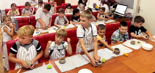 Održana je besplatna radionica keramike za ukrajinsku djecu u Zagrebu