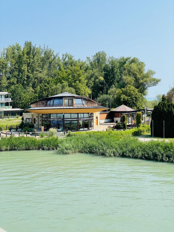madarska jezero balaton kupalista i plaze